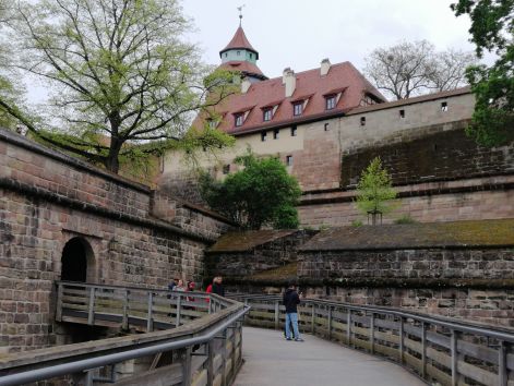 kaiserburg1.jpg